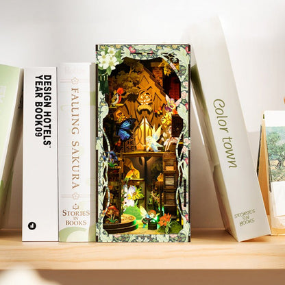 Booknook Secret World of the Forest - Assemblr