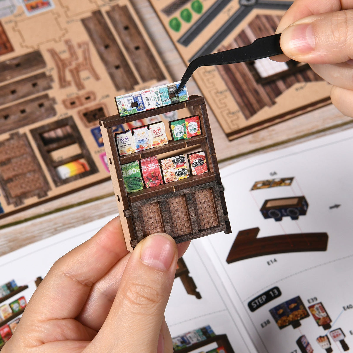 Miniatuur bouwpakket Kasuga Grocery Store - Assemblr